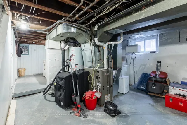 Additional image 38 of 203 Locke St