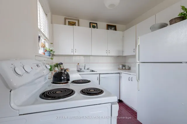 Additional image 15 of 1646 Bathurst St Unit 18