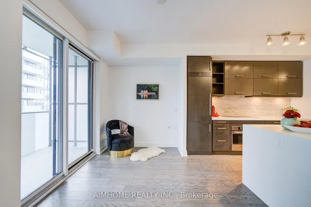 Additional image 18 of 65 St Mary St Unit 1401