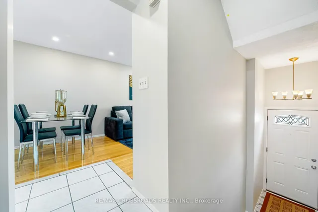 Additional image 11 of 55 Collingsgrove Rd Unit 299