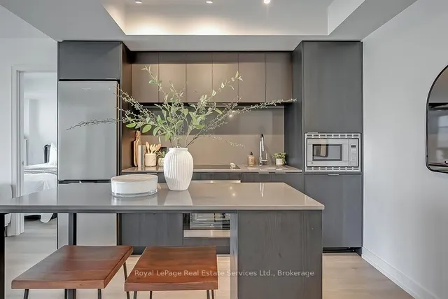 Additional image 7 of 1 Jarvis St Unit 912