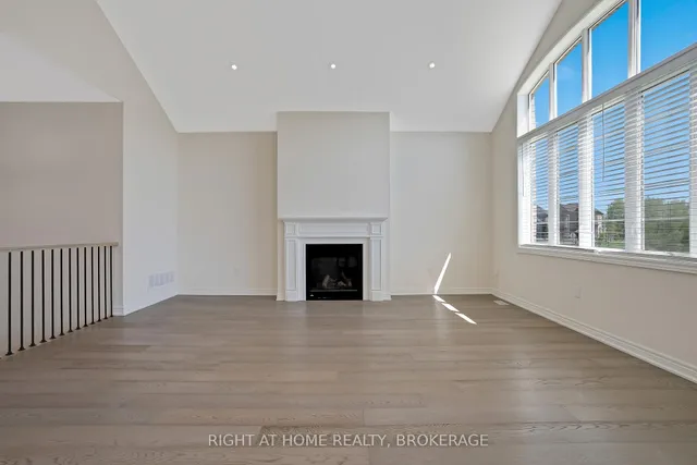 Additional image 10 of 19 Robarts Dr