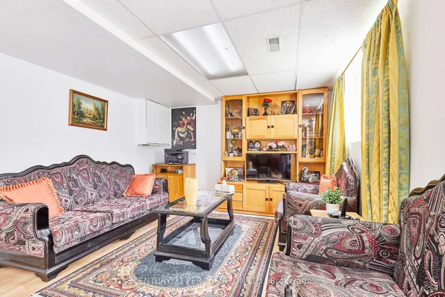 Additional image 33 of 40 Farmview Cres