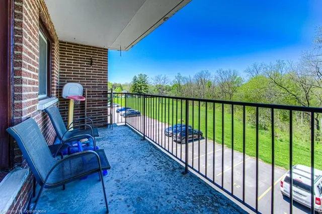 Additional image 25 of 30 Avalon Pl Unit 202