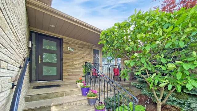 Additional image 22 of 12 Carousel Crt