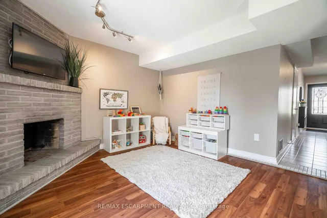 Additional image 8 of 1155 Paramount Dr Unit 13