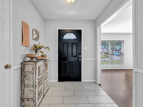 2934 Kevin Ln, Houston, TX 77043