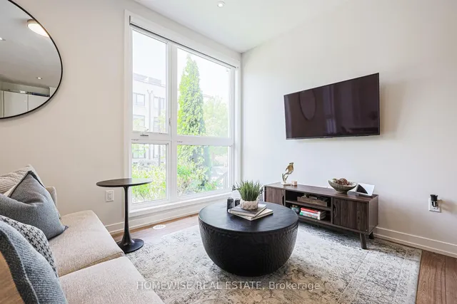 Additional image 8 of 39 Florence St Unit TH3