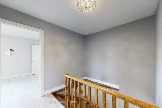 Additional image 10 of 11 GRANDHALL Crt