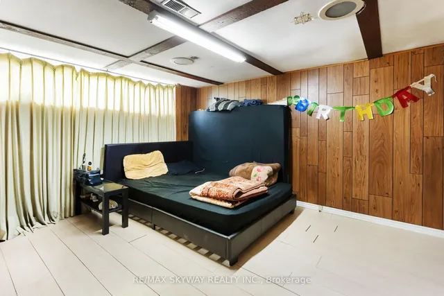 Additional image 29 of 33 Tapley Dr