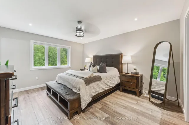 Additional image 23 of 946 Robert Ferrie Dr