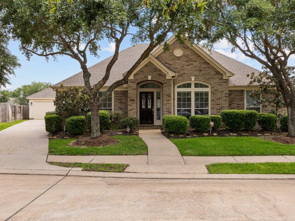 16511 Crystal View Ct, Houston, TX 77095