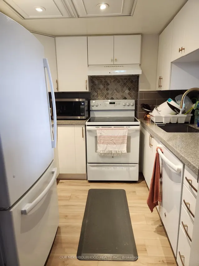 Additional image 6 of 1470 Midland Ave Ave Unit 2305