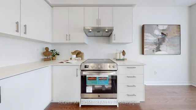 Additional image 12 of 328 Bergamot Ave