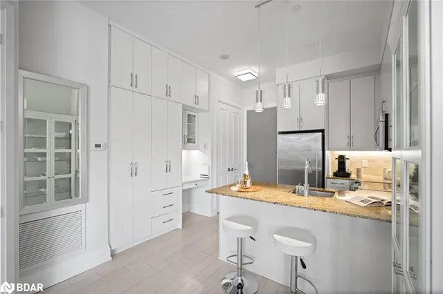 Additional image 9 of 2 Old Mill Dr Unit 103