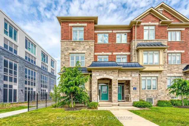 Additional image 2 of 451 Dundas St