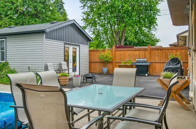 Additional image 36 of 50 Sandalwood Ave