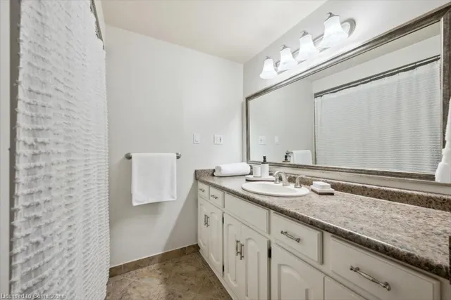 Additional image 17 of 135 Georgian Pl