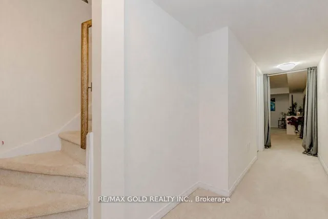 Additional image 41 of 475 Queen Mary Dr