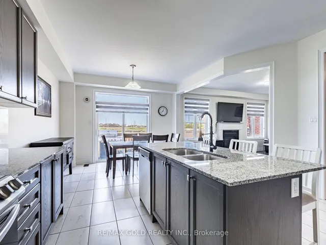 Additional image 16 of 4 Wainwright Dr