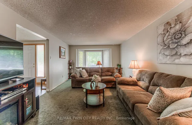 Additional image 6 of 82 Roseneath Cres