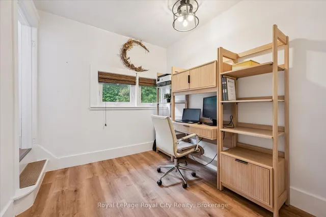 Additional image 27 of 37 Brock St