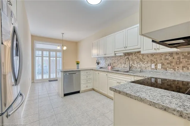 Additional image 12 of 21 Stickland Lane