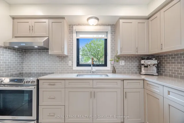 Additional image 16 of 421 Laurentian Ave