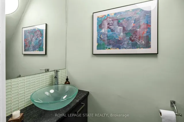 Additional image 25 of 248 Bold St