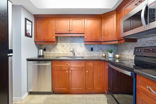 Additional image 6 of 3267 King St Unit 505