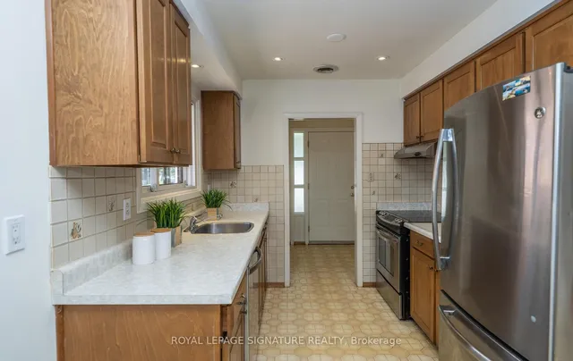 Additional image 13 of 94 Collingsbrook Blvd