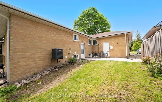 Additional image 49 of 31 Bulbourne Rd