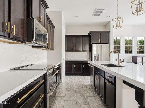4535 E Navigator Ln, Phoenix, AZ 85050