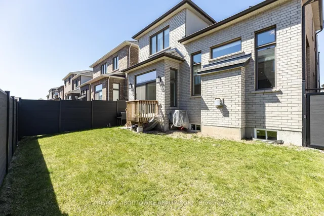 Additional image 41 of 1467 Everest Cres