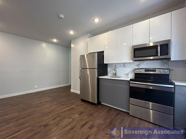14 Thayer St APT 3B, New York, NY 10040