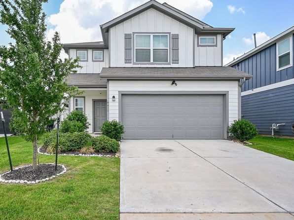 4611 Prairie Chase Dr, Houston, TX 77069