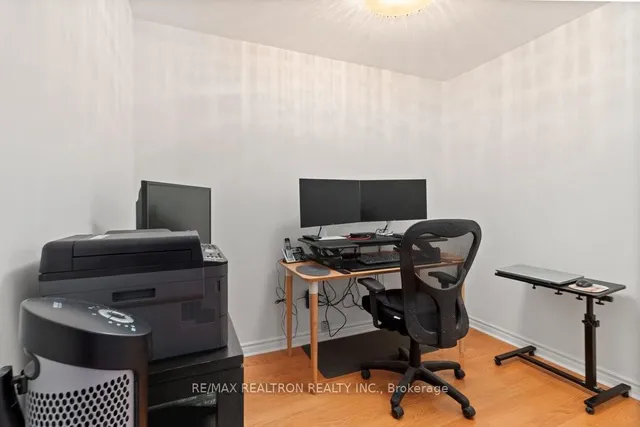 Additional image 10 of 250 Wellington St Unit 1232