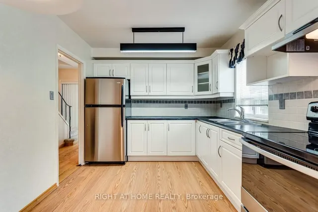 Additional image 21 of 11 Ambleside Ave