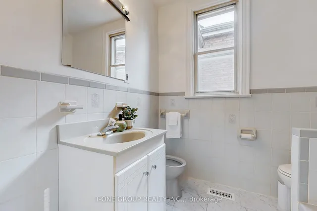 Additional image 25 of 23 Grace St