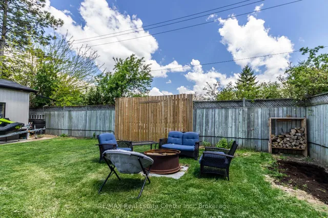 Additional image 32 of 44 Oakhurst Cres