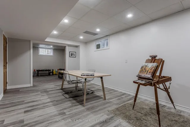 Additional image 37 of 6 Carl Cres