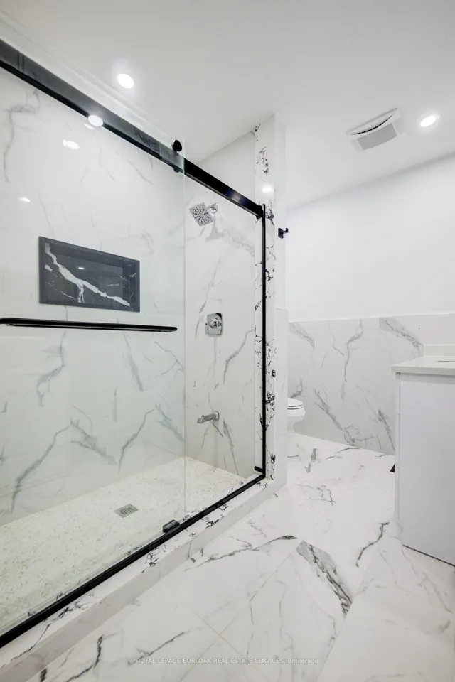 Additional image 18 of 111 Durham Rd