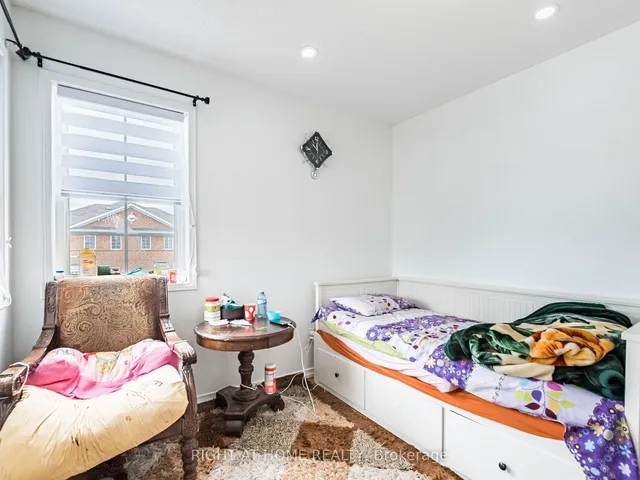 Additional image 28 of 2 Flurry Circ