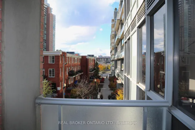 Additional image 9 of 1005 King St Unit 307