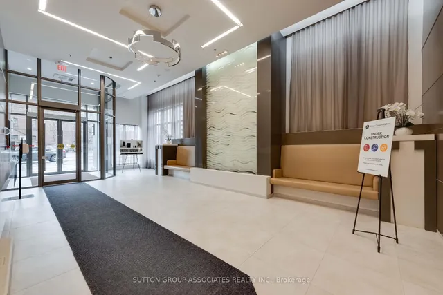 Additional image 3 of 530 St Clair Ave Unit 401