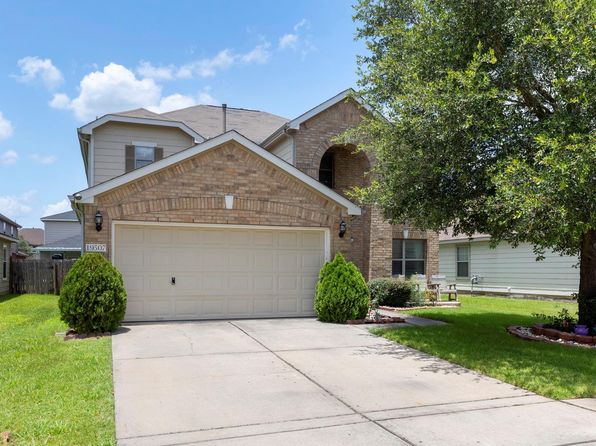 19507 Remington Cross Dr, Houston, TX 77073