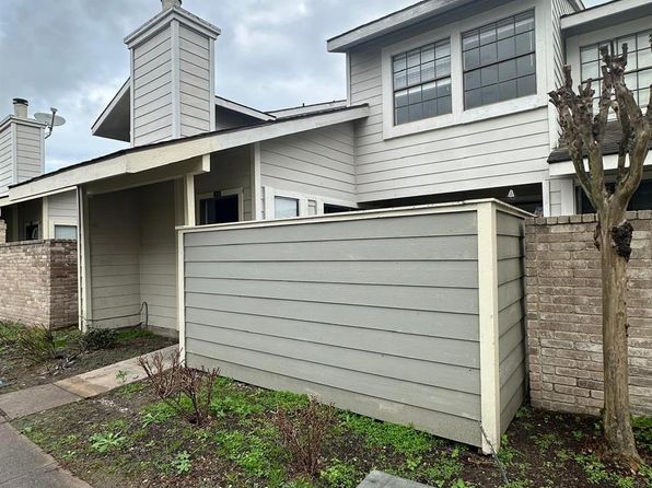 11889 Bob White Dr UNIT 10-830, Houston, TX 77035