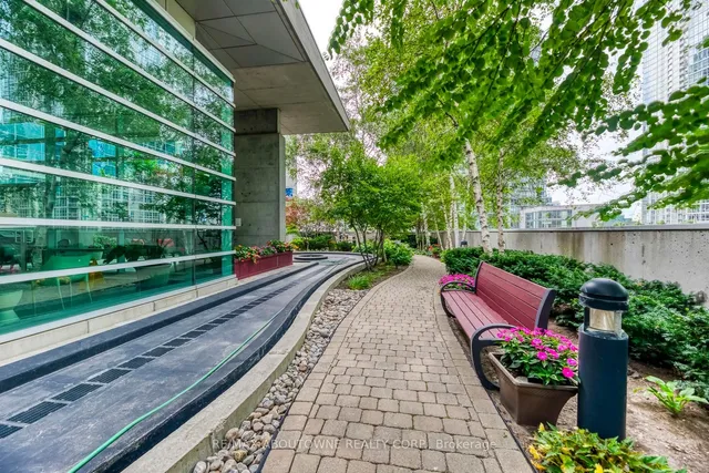 Additional image 30 of 81 Navy Wharf Crt Unit 3308