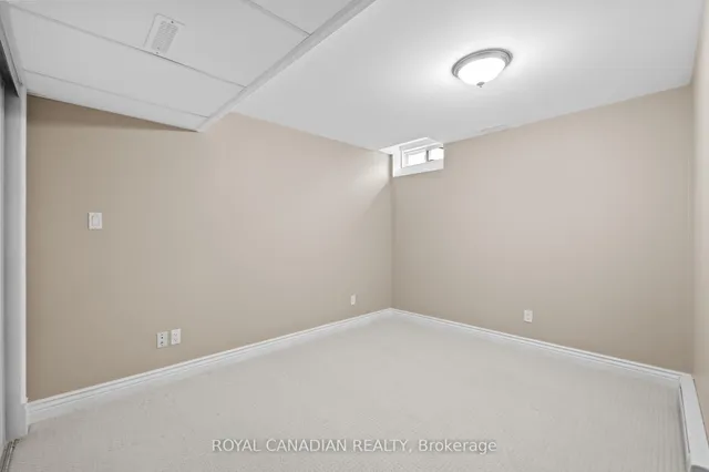 Additional image 32 of 959 Lancaster Blvd