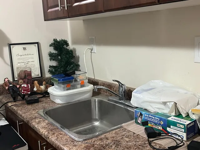 Additional image 10 of 719 Hutchinson Ave